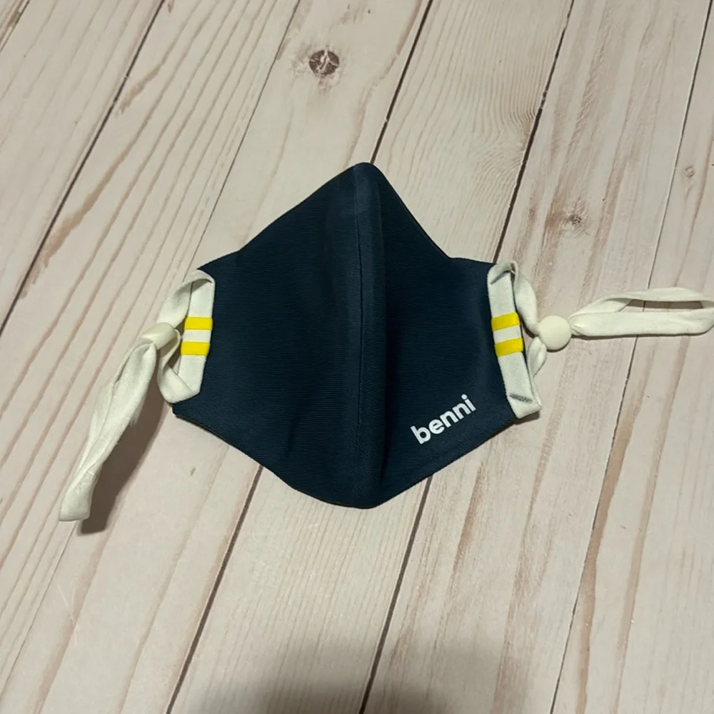Benni light navy face mask